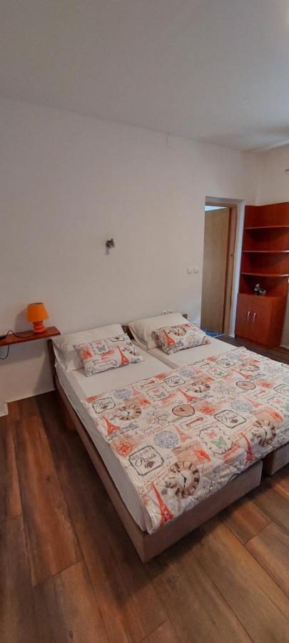 Apartments Matic 오미살즈 외부 사진